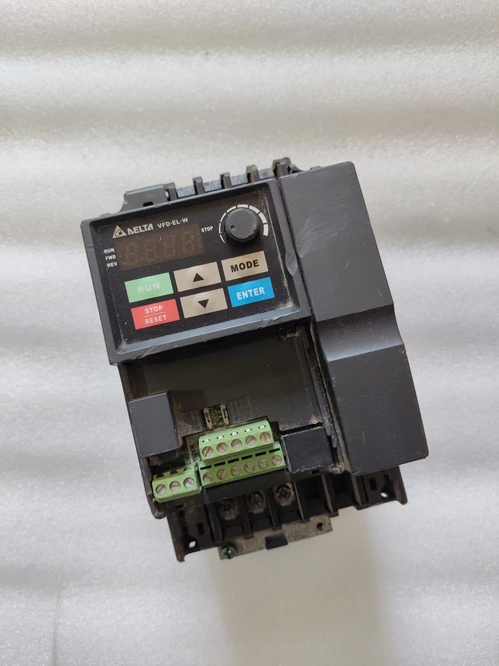 DELTA ELECTRONICS VFD015EL21W-1 2HP VFD